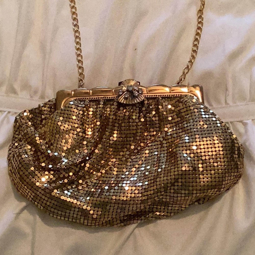 Gold Mesh Vintage Evening Bag w/ Ornate Clasp w/ Rhinestones